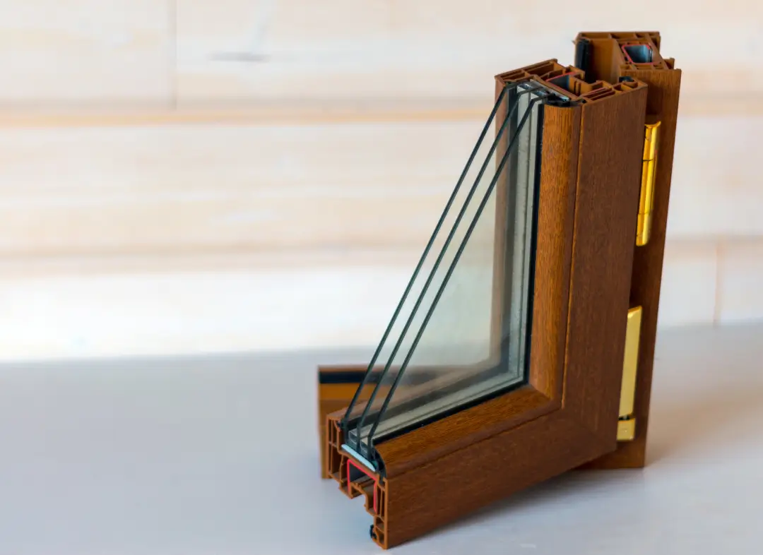 Installation de fenêtre en bois sur mesure Sully-sur-Loire